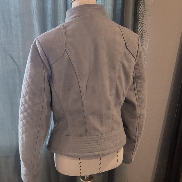 BB Dakota Gray Moto Jacket with Suede Texture and Fitted Silhouette - Picture 5 of 7